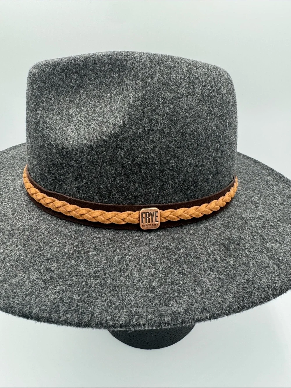 FRYE Felt Tall Crown Fedora Hat, Leather Band, Hat Size OSFM, Heather Grey